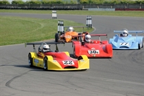 750 Formula - Collins leads a pack
