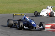 SSC - F4champ Watts took 2nd in race 2