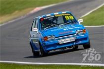 750 MOTOR CLUB – Classic Stock Hatch Championship racing at Brands Hatch 2015