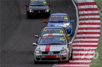 750 MOTOR CLUB – K-Tec Racing Clio 182 Championship racing at Brands Hatch 2015