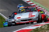 750 MOTOR CLUB – 5Club Mazda Mx5 Championship racing at Brands Hatch 2015