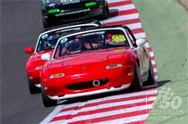 750 MOTOR CLUB – 5Club Mazda Mx5 Championship racing at Brands Hatch 2015